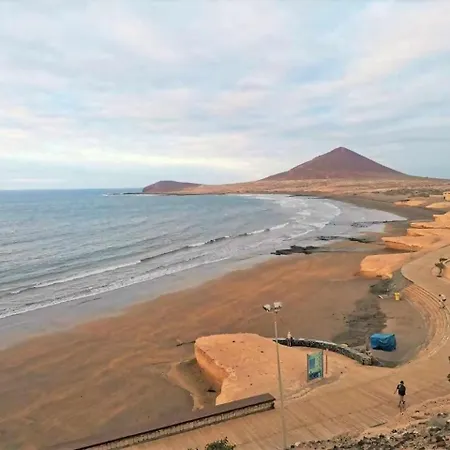 Rentenerife Life 公寓 *
